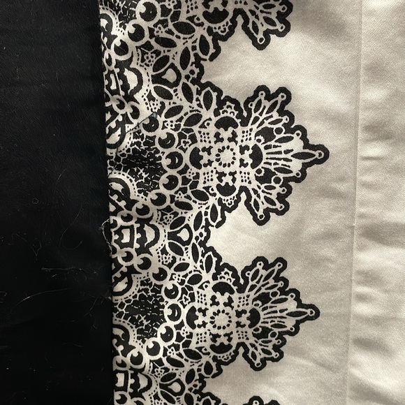 Women’s 16W Worthington lined dress. The back zips up for easy on and off. - Picture 3 of 5